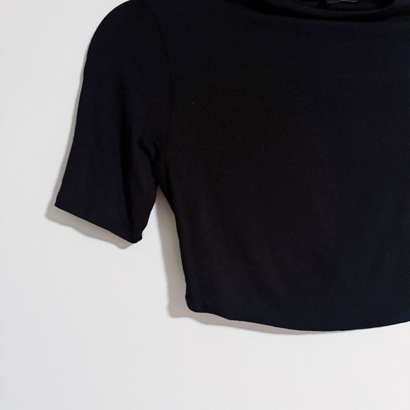 Naked Wardrobe - Black Crop Tee - Picture 3 of 4